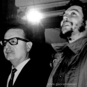 Che Guevara with Salvador Allende photo